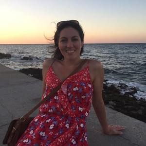 Meet your Posher, Deena